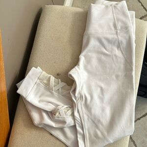 Fabletics white yoga pants, NWT